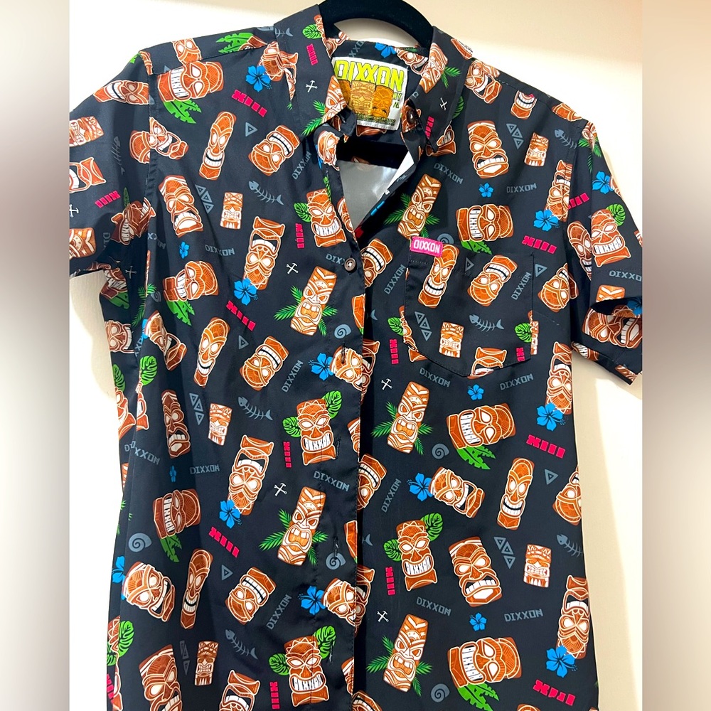 Dixxon Flannel Co - Large women’s Tiki Totem Shirt